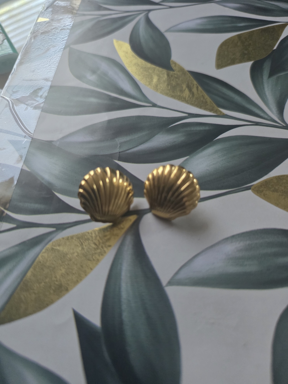 Avon Gold-Tone Shell Stud Earrings